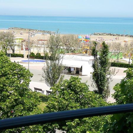 Hotel De La Plage ริมินี ภายนอก รูปภาพ