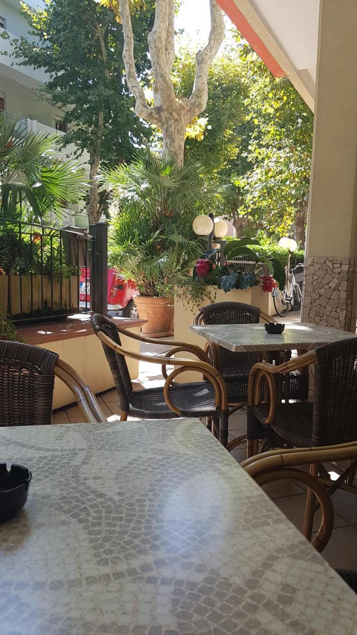 Hotel De La Plage ริมินี ภายนอก รูปภาพ